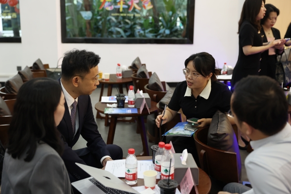 现场咨询解答2.jpg