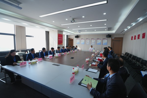 会议现场3.jpg