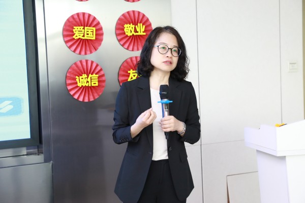 姬明镜副会长作总结发言.jpg