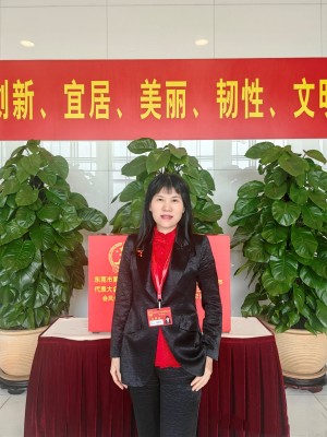 李捧玉.jpg