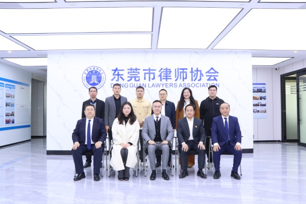 合影留念.jpg