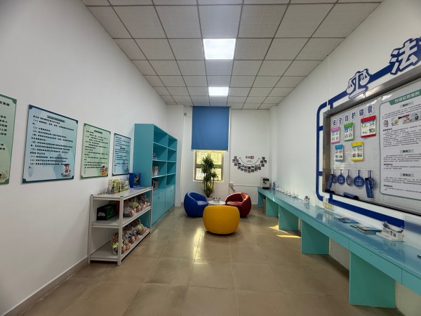 主山社区青少年安全岛内部环境1.jpg